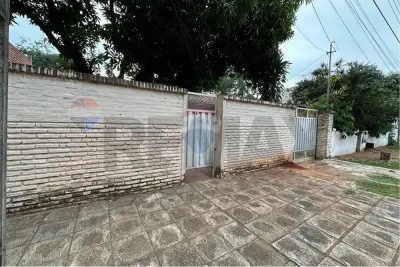 Casa de 3 quartos à Venda no Cuarto Barrio, Luque