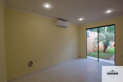 Casa de 3 dormitorios en Venta en Cuarto Barrio, Luque