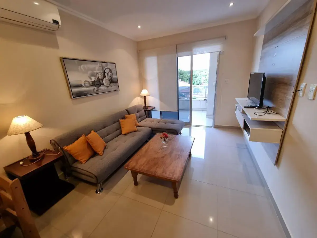 Apartamento de 1 Quarto à Venda em Las Lomas (Carmelitas), Assunção - Image 3