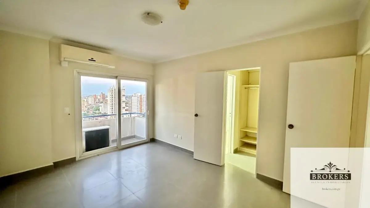 Departamento de 3 dormitorios en Venta en Tacumbu, Asunción - Image 5