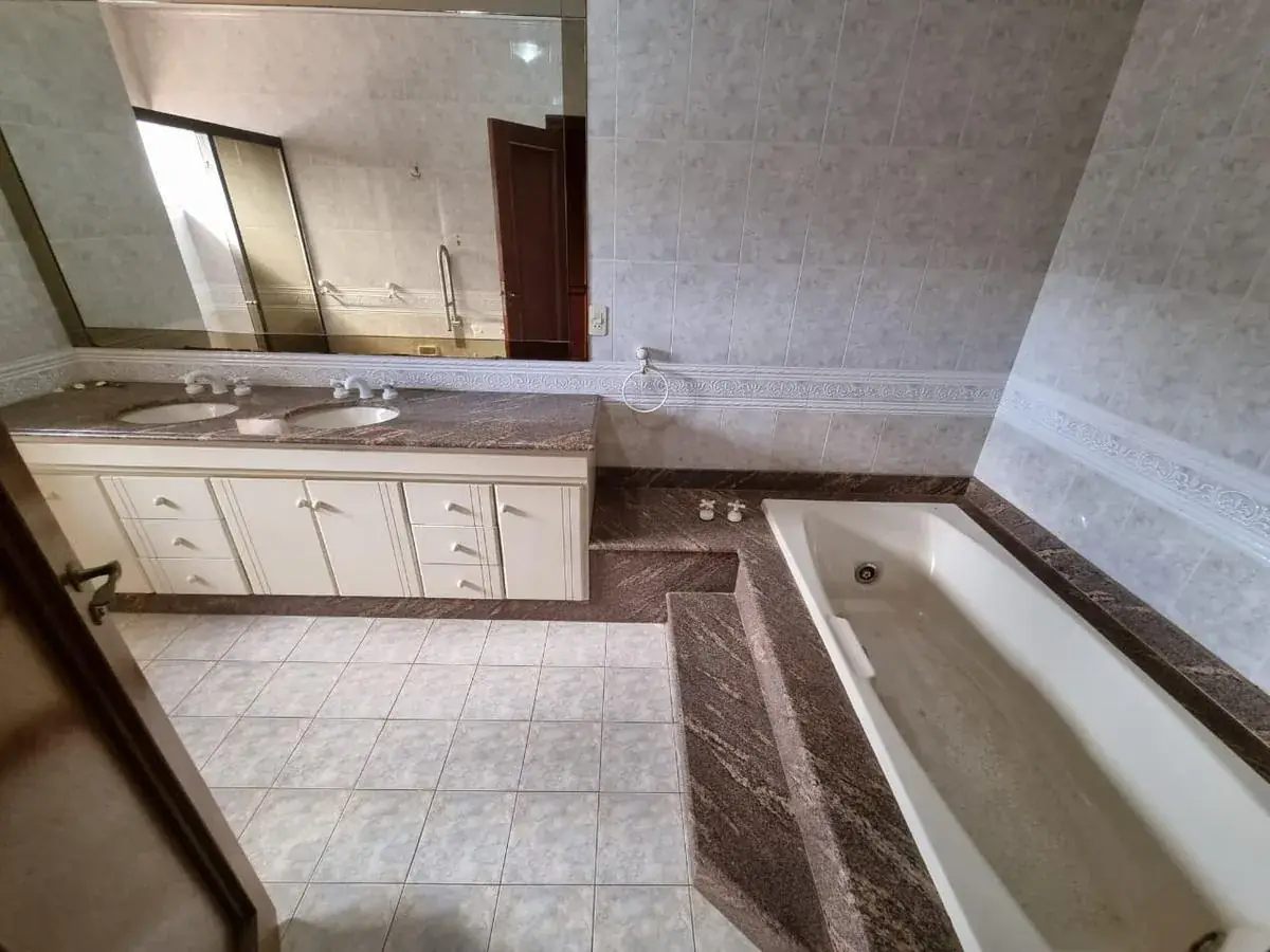 Casa de 5 dormitórios à Venda em Carmelitas, Assunção - Image 6