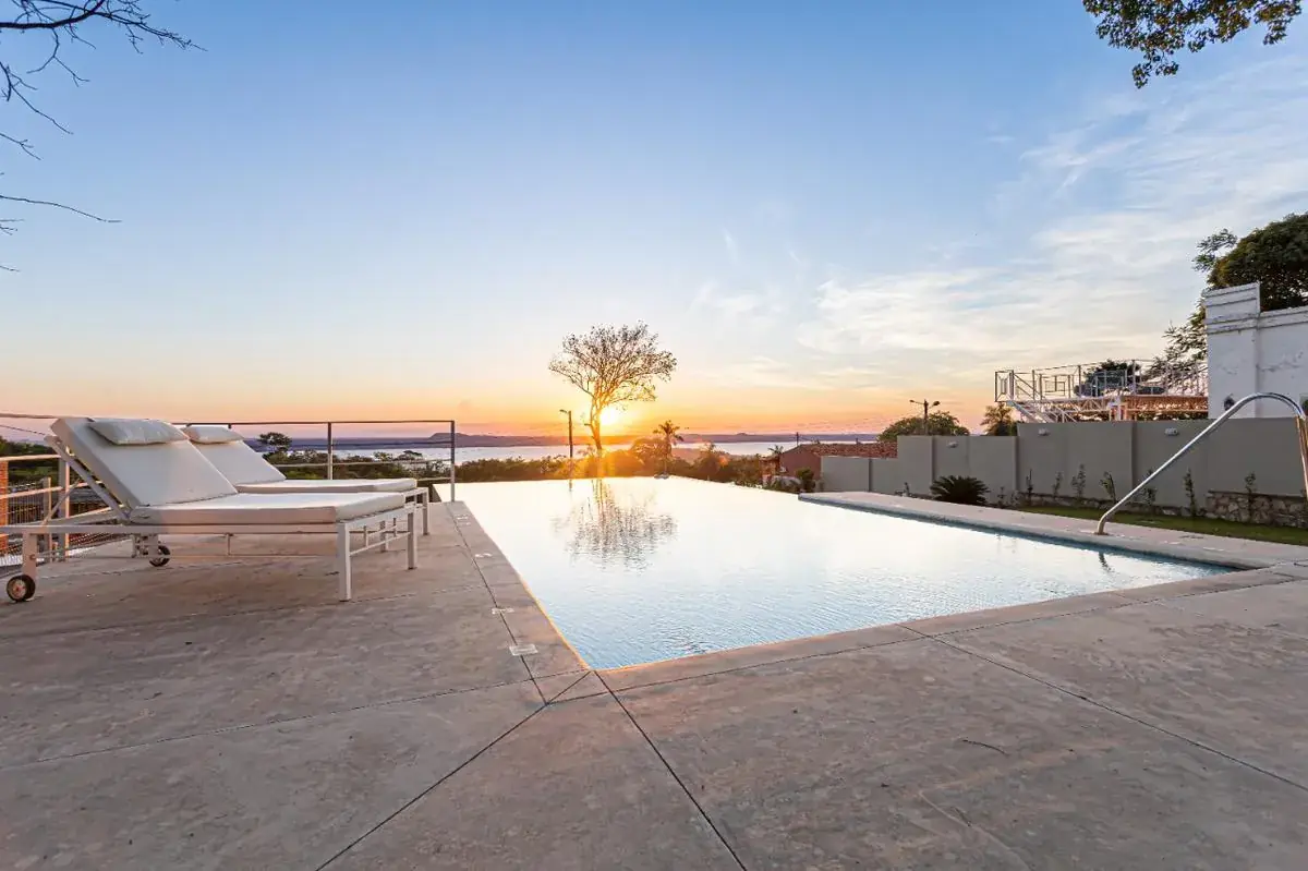 Casa de 5 dormitorios en Venta en San Bernardino - Image 8