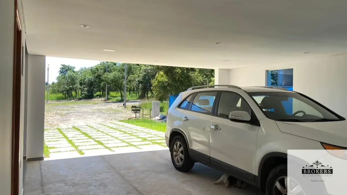 3-Bedroom House for Sale in Cristóbal Colón, San Bernardino - Image 9