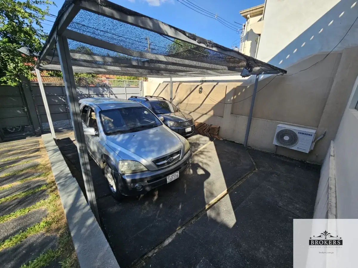 Casa de 3 dormitorios en Venta en Santísima Trinidad, Asunción - Image 7