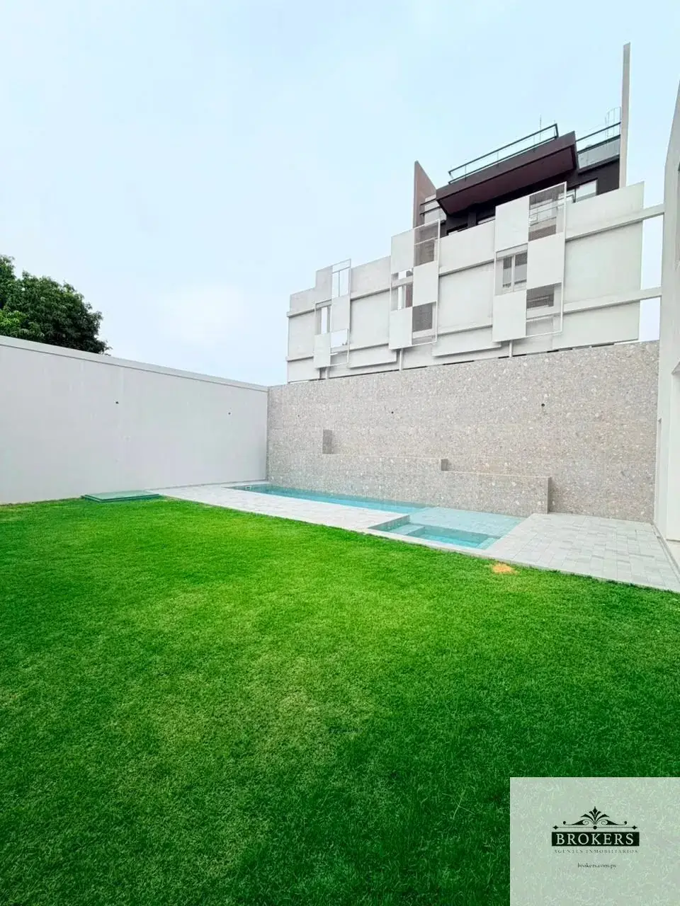 5-Bedroom House for Sale in Herrera, Asunción - Image 18