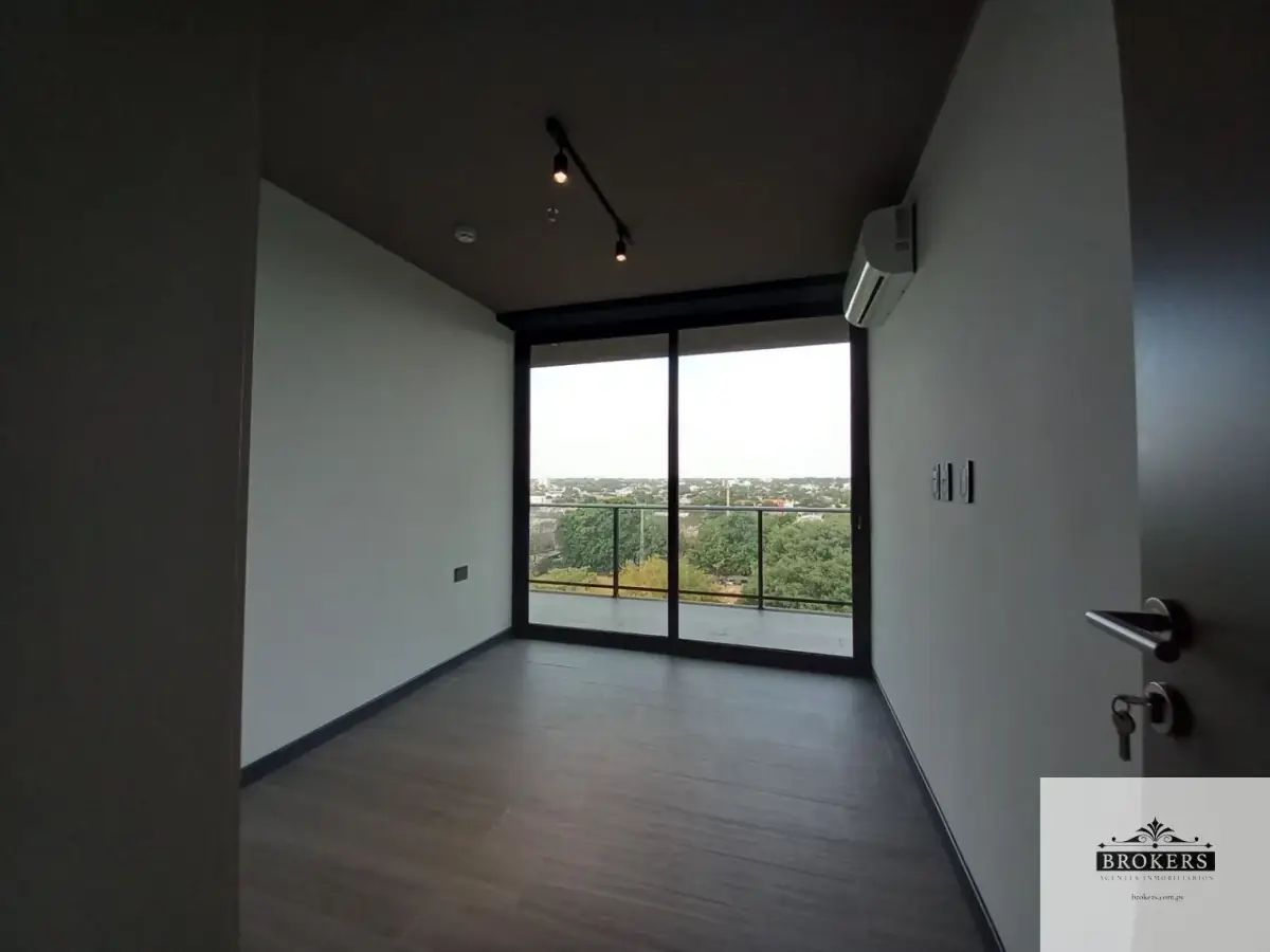4-Bedroom Apartment for Sale in Herrera, Asunción - Image 10