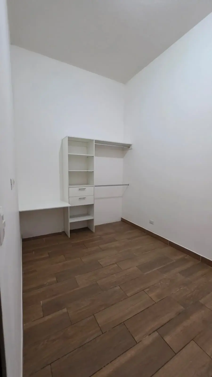 Departamento de 2 dormitorios, 71m², en Venta en Departamento de Guatemala - Image 10