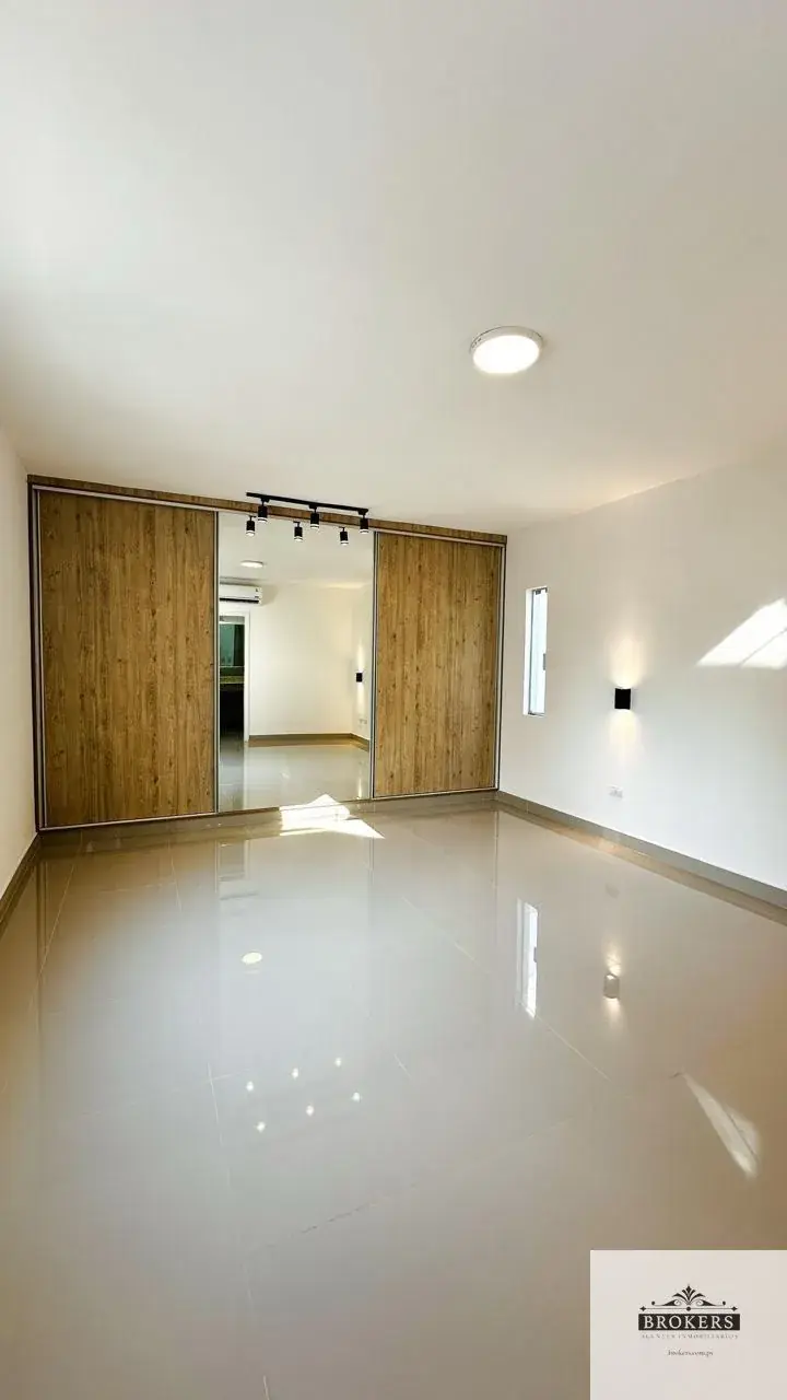 3-Bedroom House for Sale in Ytay, Fernando de la Mora - Image 15