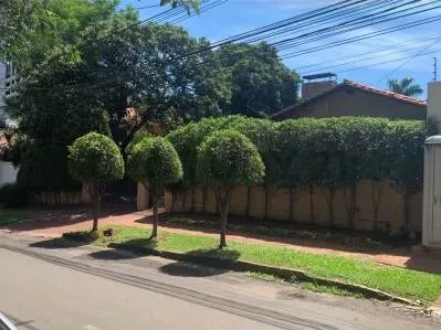 Casa à Venda em Manorá, Assunção