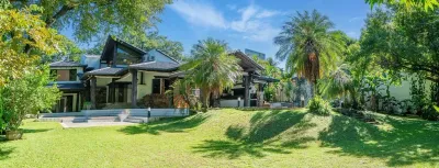 Casa de 4 dormitorios en Venta en Kennedy, Lambaré