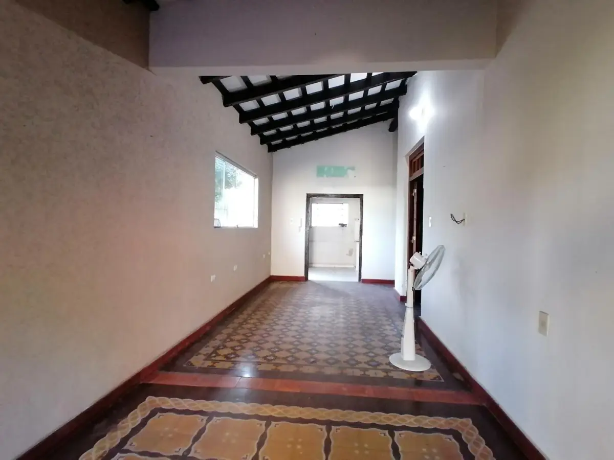 2-Bedroom House for Sale in Obrero, Lambaré - Image 11