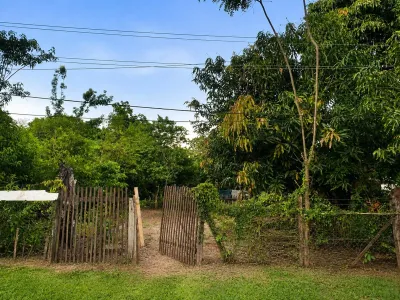 Terreno de 300m² en Venta en San Isidro, Coronel Oviedo