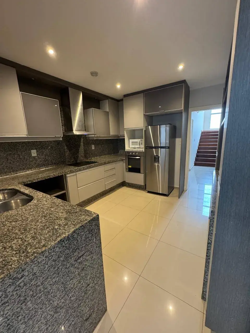 Departamento de 5 dormitorios en Venta en Las Lomas (Carmelitas), Asunción - Image 5