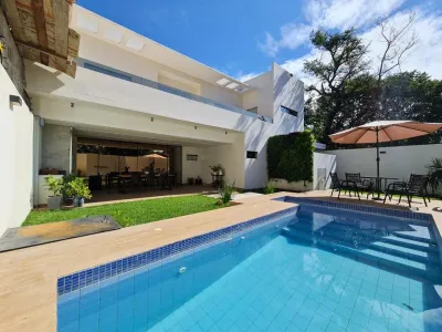5-Bedroom House for Sale in Primer Barrio, Luque