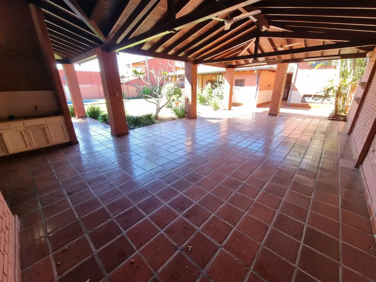 Casa de 3 dormitorios en Venta en Madame Lynch, Asunción - Image 12