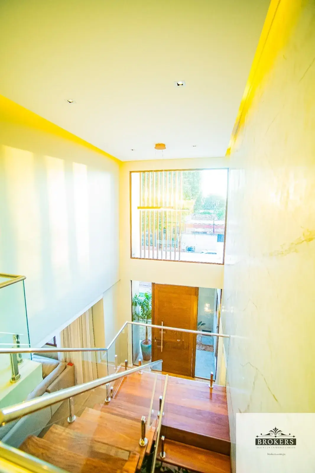 4-Bedroom House for Sale in Laurelty, Luque - Image 20