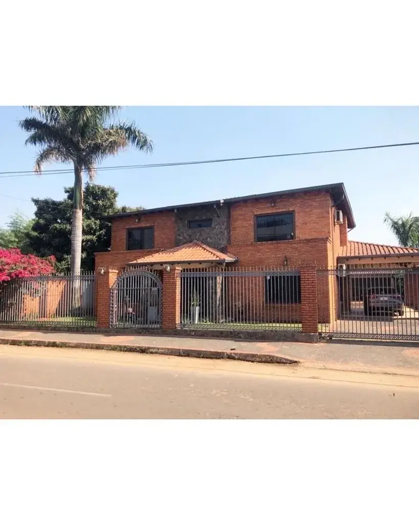 Oferta de residencia con 700m2 de terreno en fdo de la mora - z/ sur