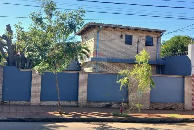 Casa de 3 dormitorios en Venta en Ciudad de Arroyo Pora-Sub Urbano