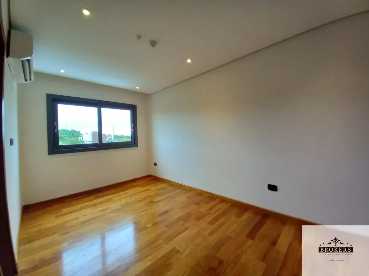 2-Bedroom Apartment for Rent in Madame Lynch, Asunción - Image 9
