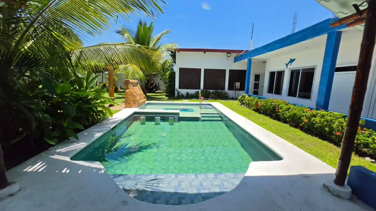 Casa de 3 dormitorios, 900m², en Venta en Escuintla - Image 23