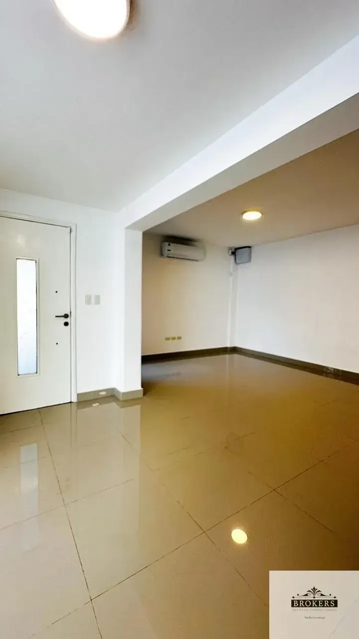 3-Bedroom House for Sale in Ytay, Fernando de la Mora - Image 4