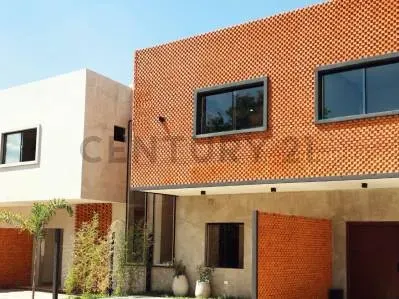 Casa de 2 dormitorios en Venta en San Lorenzo