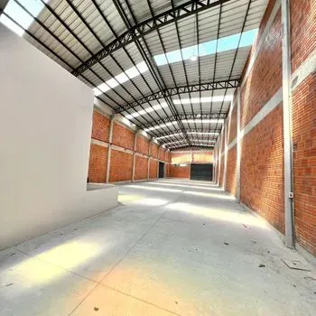 Warehouse of 330m² for Sale in Central, Mariano Roque Alonso