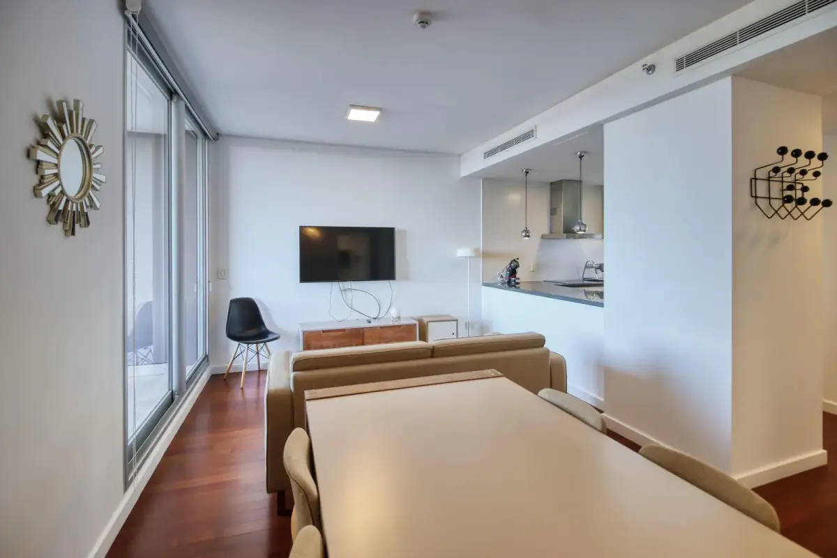 2-Bedroom Apartment for Rent in San Jorge, Asunción - Image 4