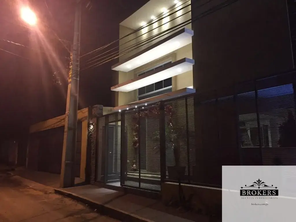 Casa de 5 dormitorios en Venta en Mburicaó, Lambaré - Image 15