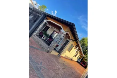 Casa de 5 quartos à Venda em San Lorenzo