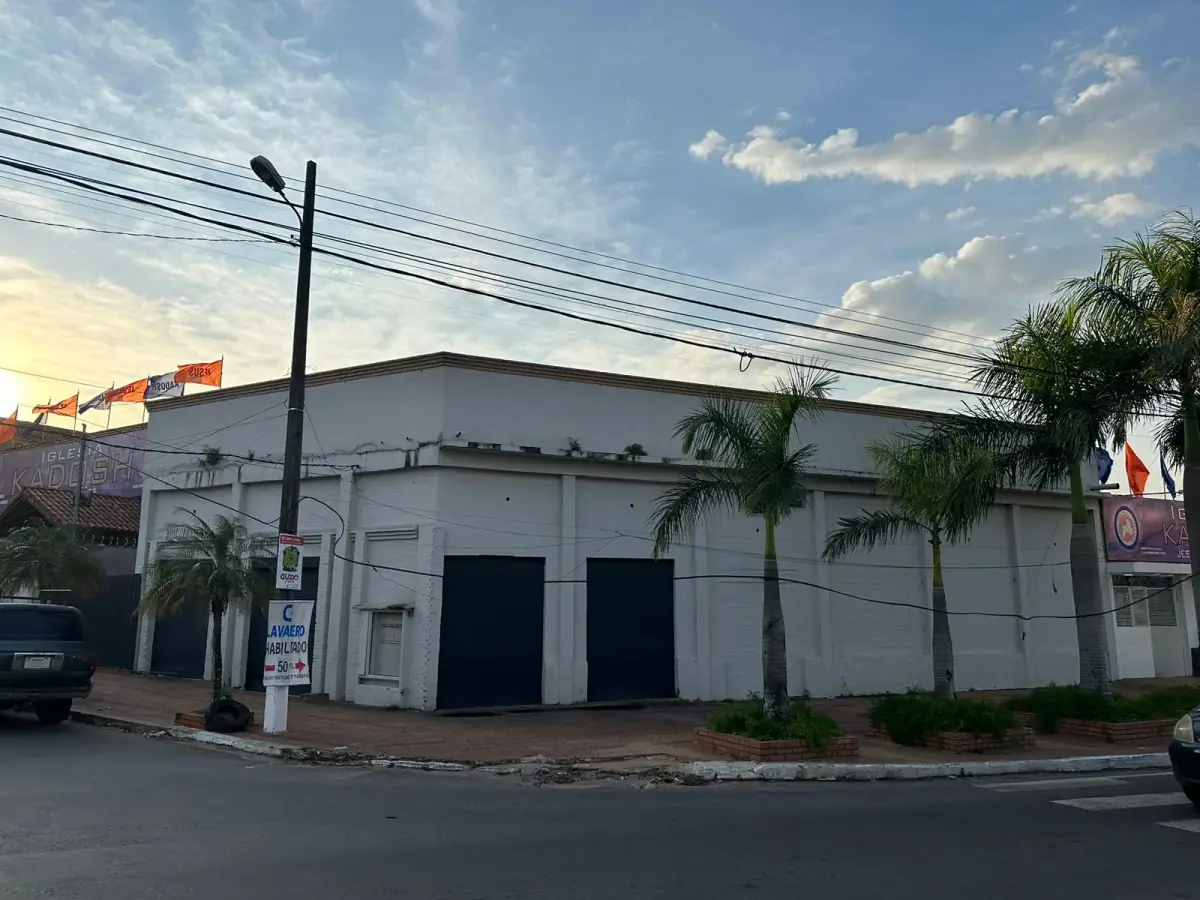 Espaço Comercial de 506m² à Venda em Villa Virginia, Lambaré