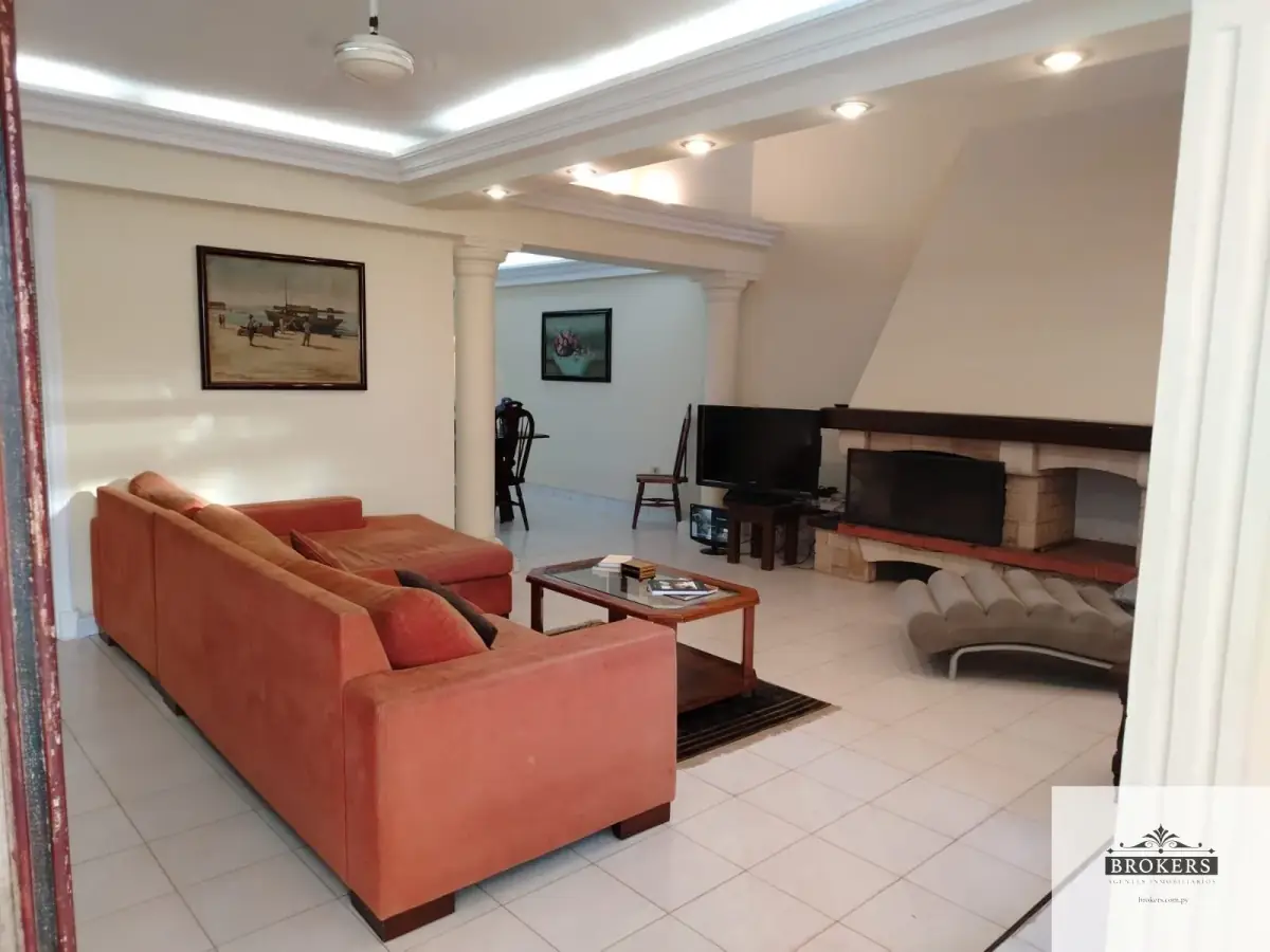 3-Bedroom House for Rent in Ycuá Satí, Asunción - Image 3