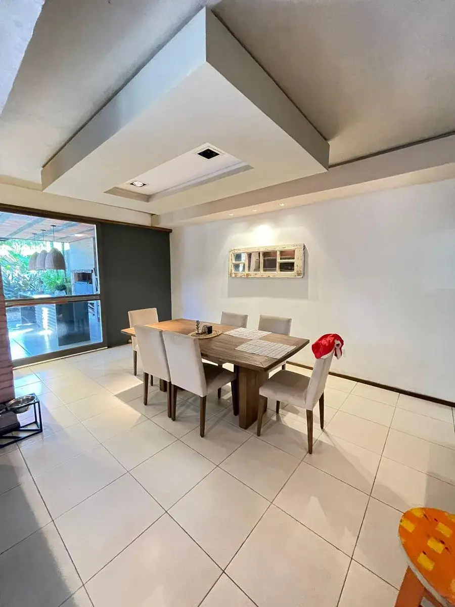 Casa de 3 quartos à Venda em Madame Lynch, Assunção - Image 9