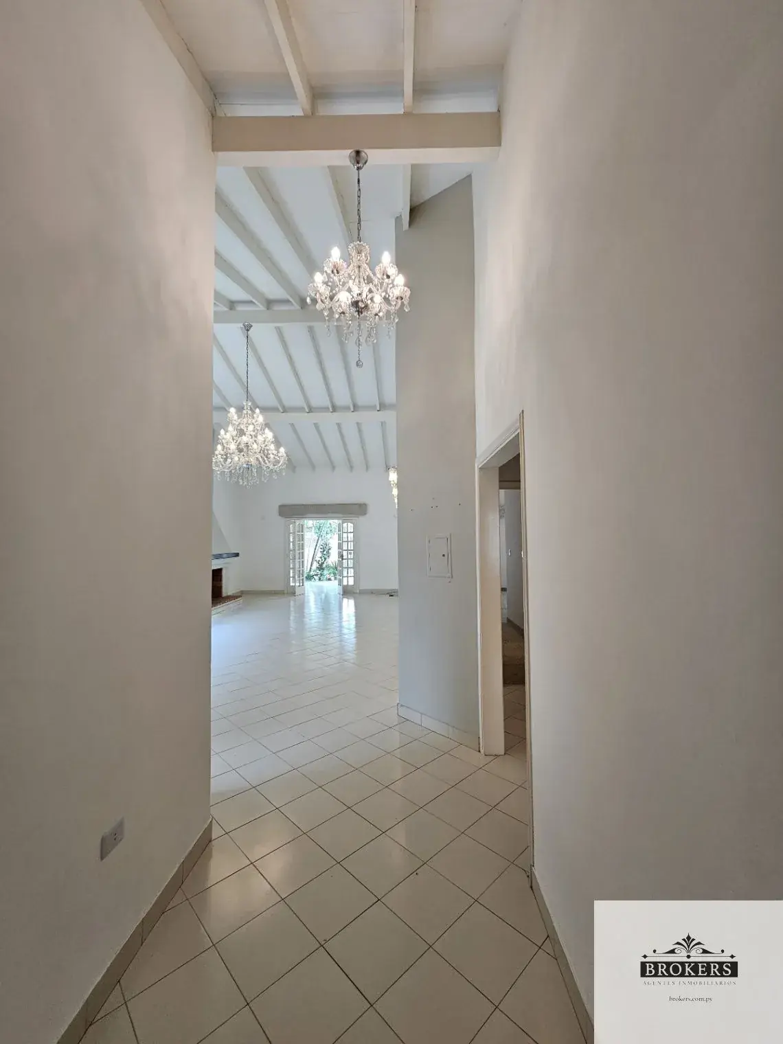 Casa de 3 dormitorios en Venta en Cuarto Barrio, Luque - Image 8