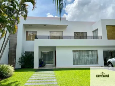 Casa de 3 dormitorios en Alquiler en Mariscal López, Lambaré