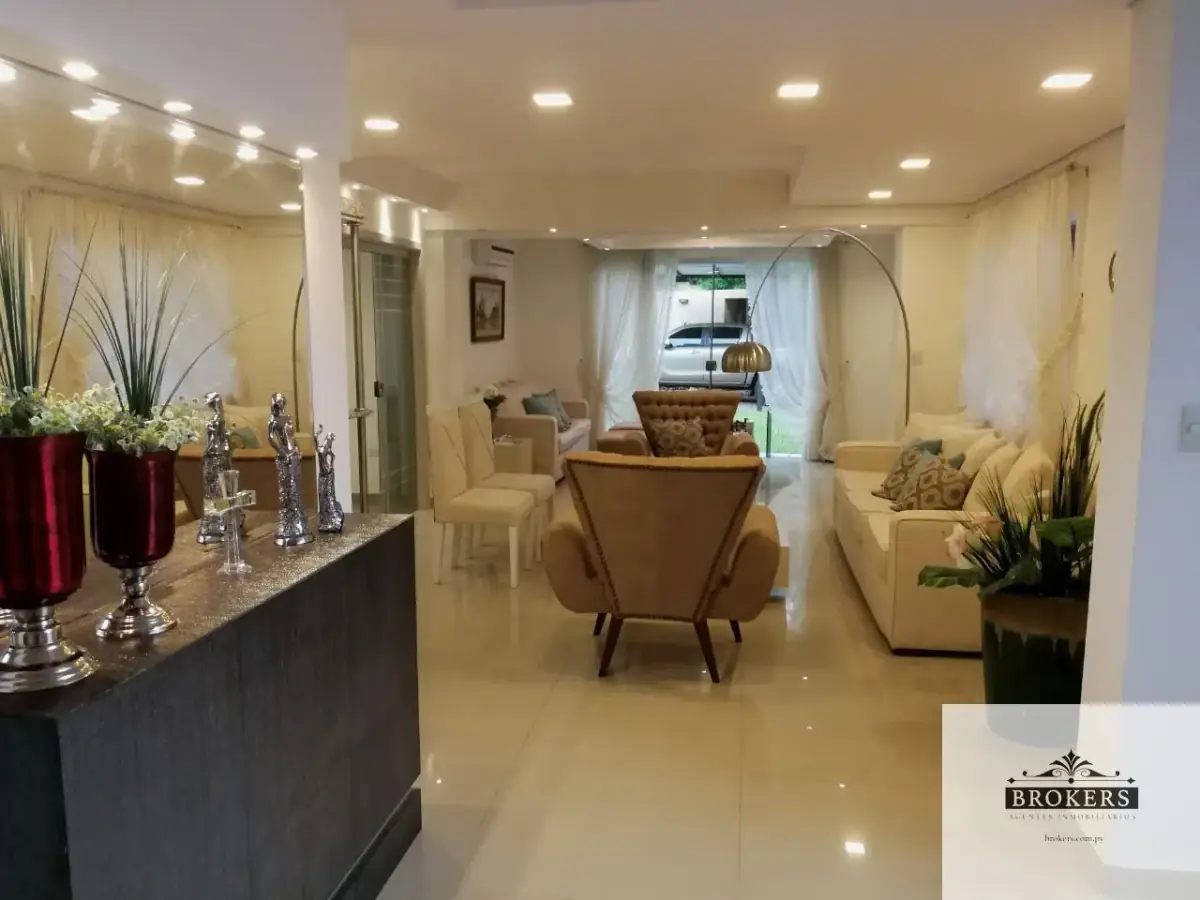 Casa de 5 dormitorios en Venta en Mburicaó, Lambaré - Image 17