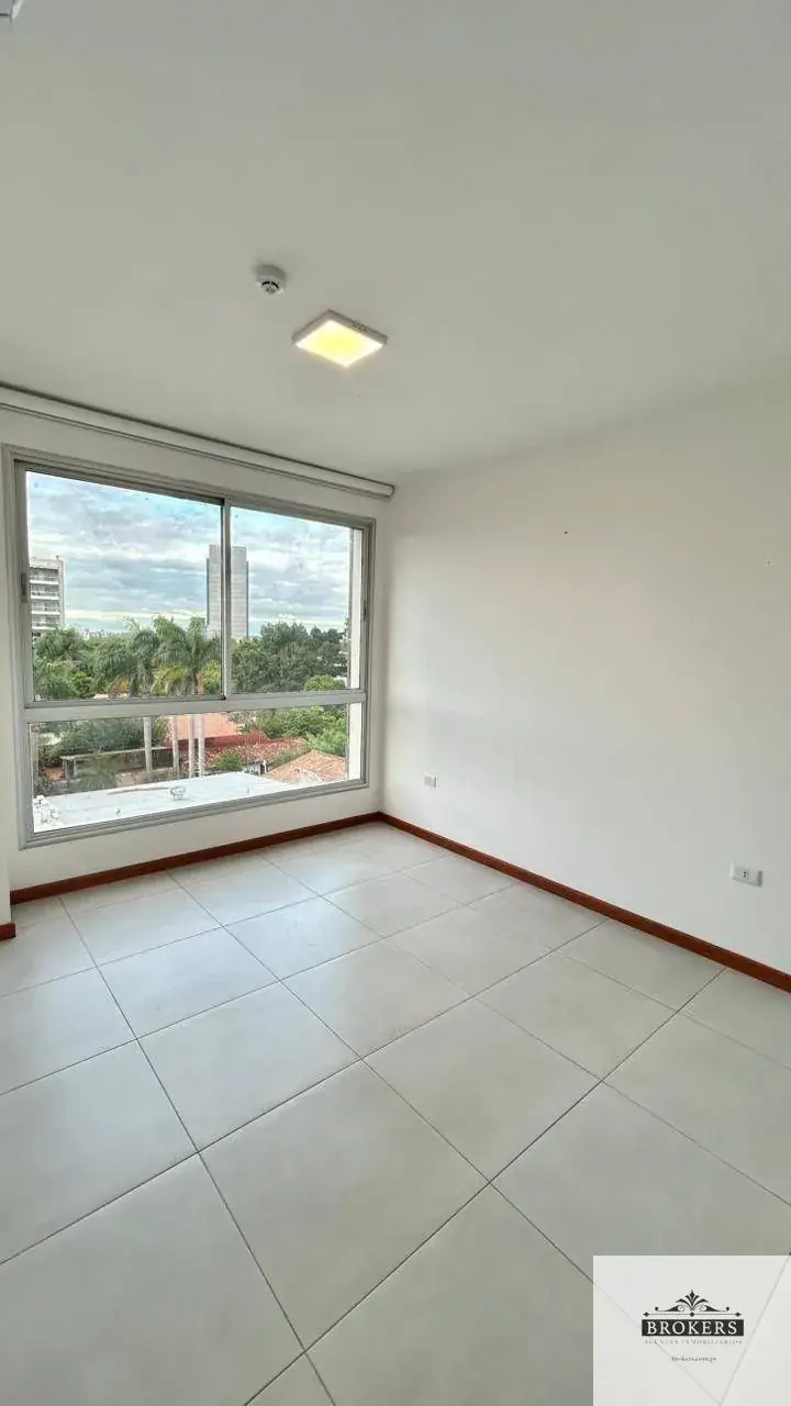 2-Bedroom Apartment for Sale in Madame Lynch, Asunción - Image 10