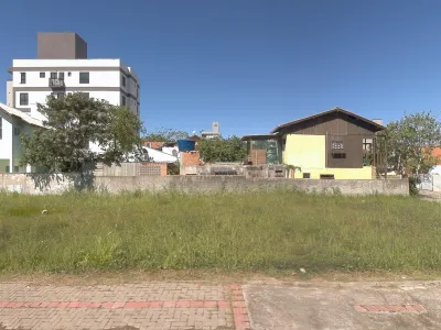 Terreno de 320m² en Venta en Canto Grande, Bombinhas