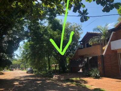 Terreno de 14m² en Venta en Primer Barrio, Luque