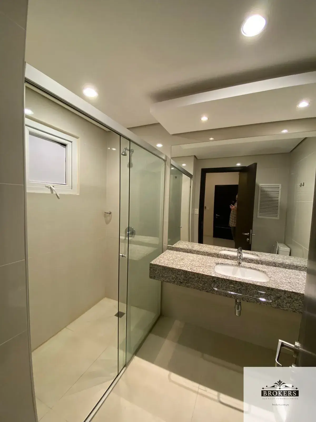 3-Bedroom Apartment for Sale in Jara, Asunción - Image 12