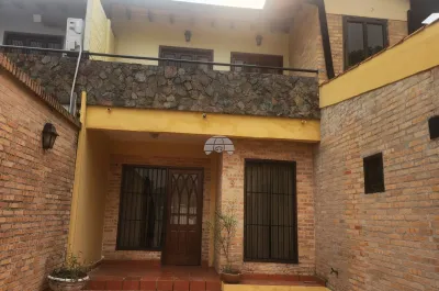 Casa de 3 dormitorios en Alquiler en Virgen de la Asunción, Asunción