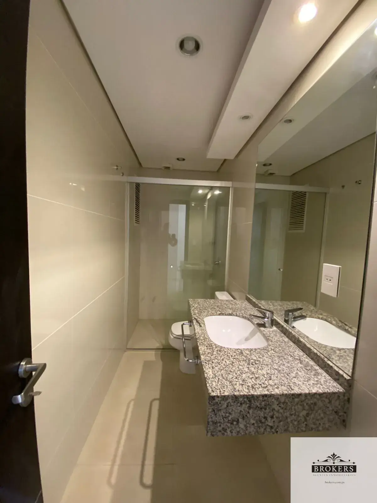 3-Bedroom Apartment for Sale in Jara, Asunción - Image 8