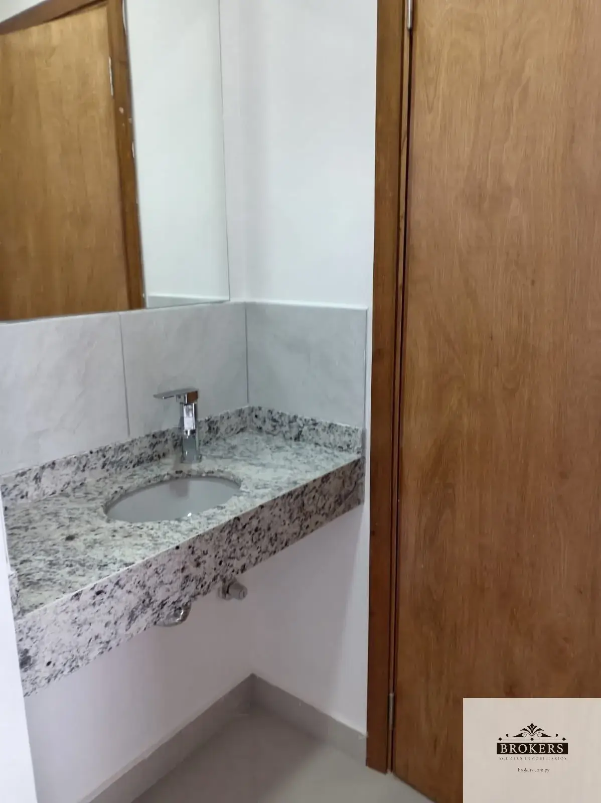 Apartamento de 1 Quarto para Aluguel em Herrera, Assunção - Image 10