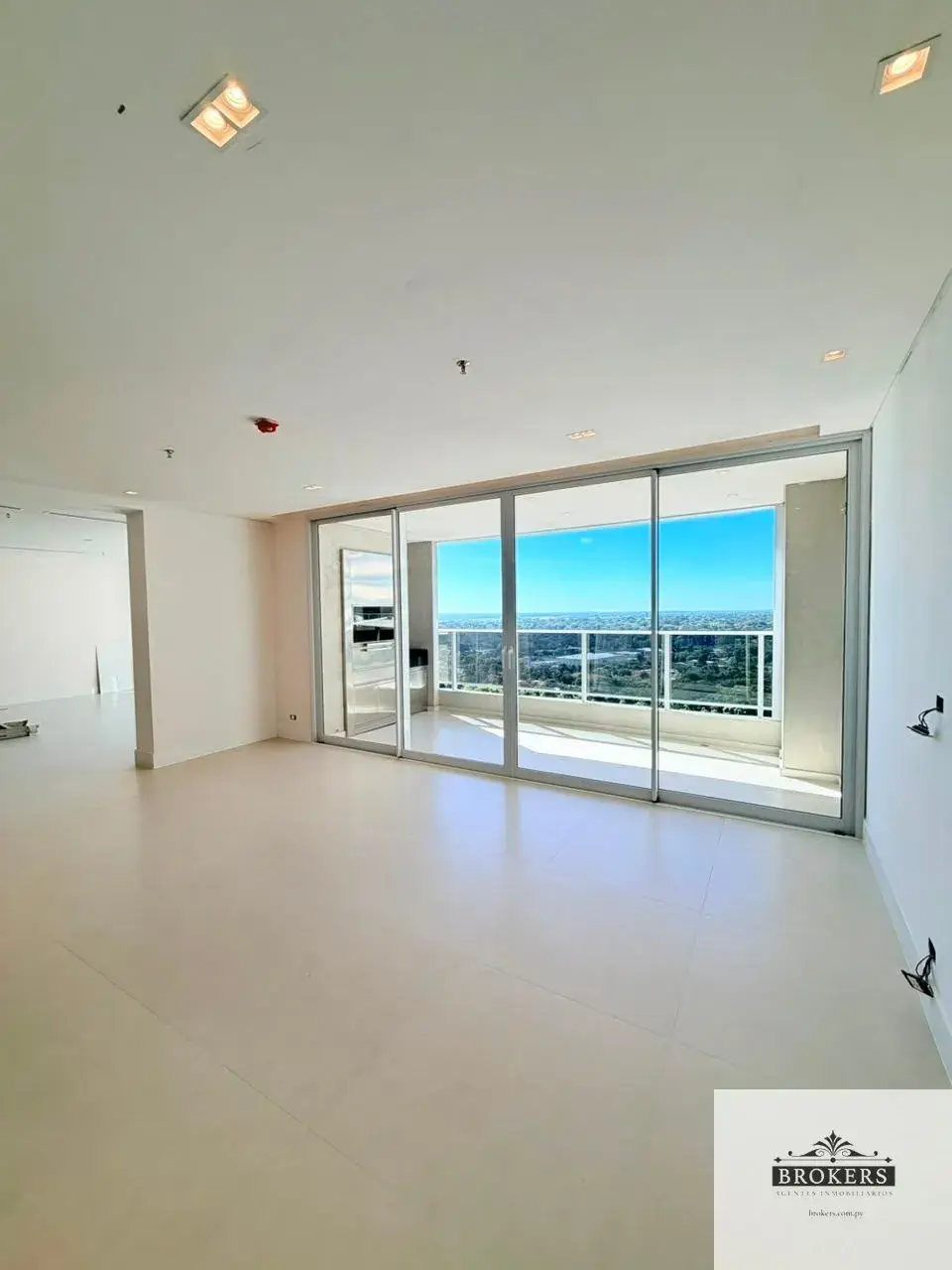 3-Bedroom Apartment for Sale in Mburucuyá, Asunción - Image 5