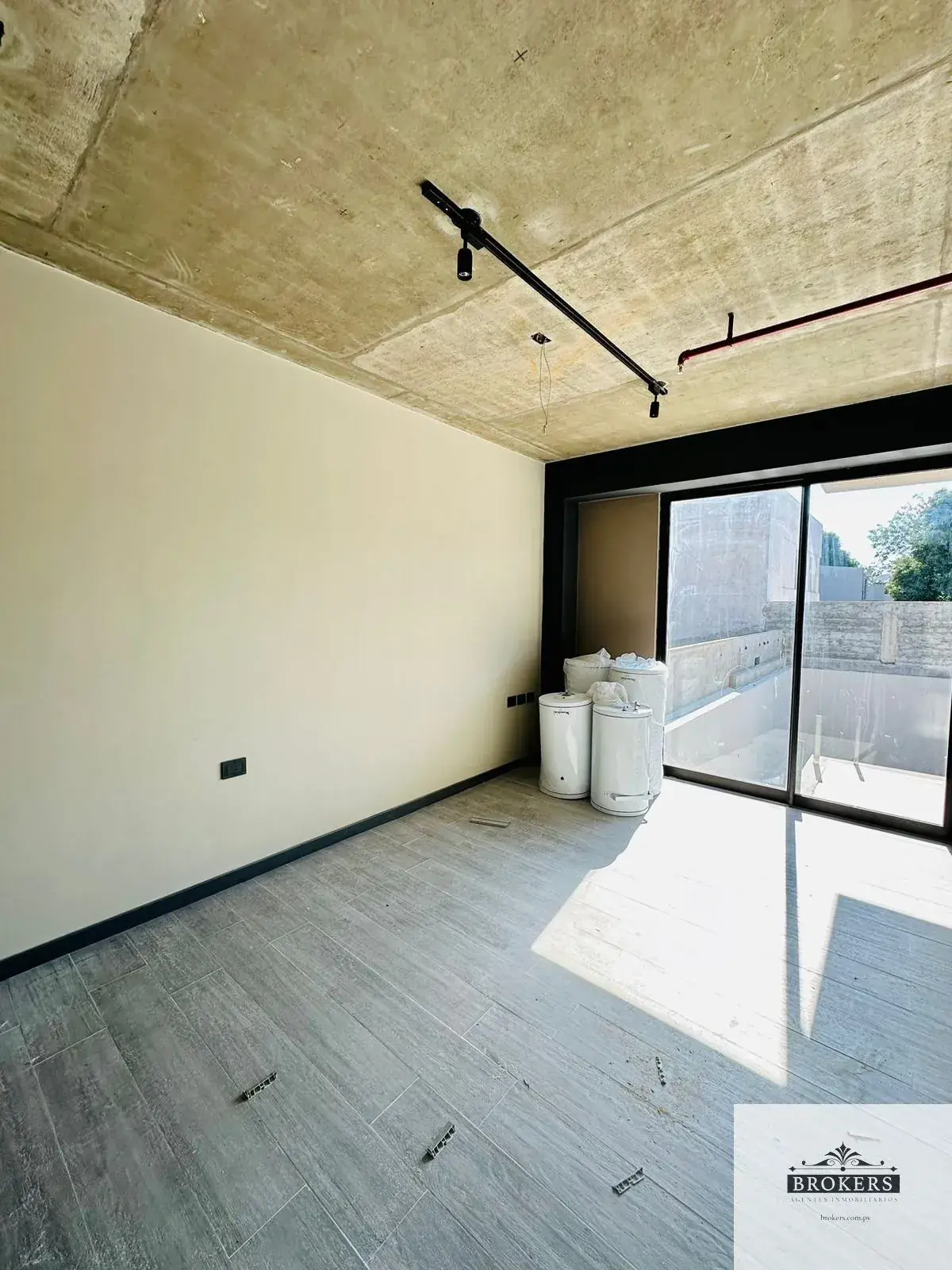 3-Bedroom Apartment for Sale in Herrera, Asunción - Image 8