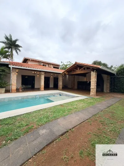 Casa de 4 dormitorios en Venta en Laguna Grande, Fernando de la Mora