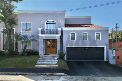 Casa de 3 dormitorios en Alquiler en San Jorge, Asunción
