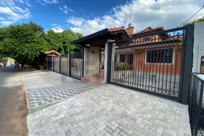 Local Comercial de 90m² en Alquiler en San Roque, Capiatá
