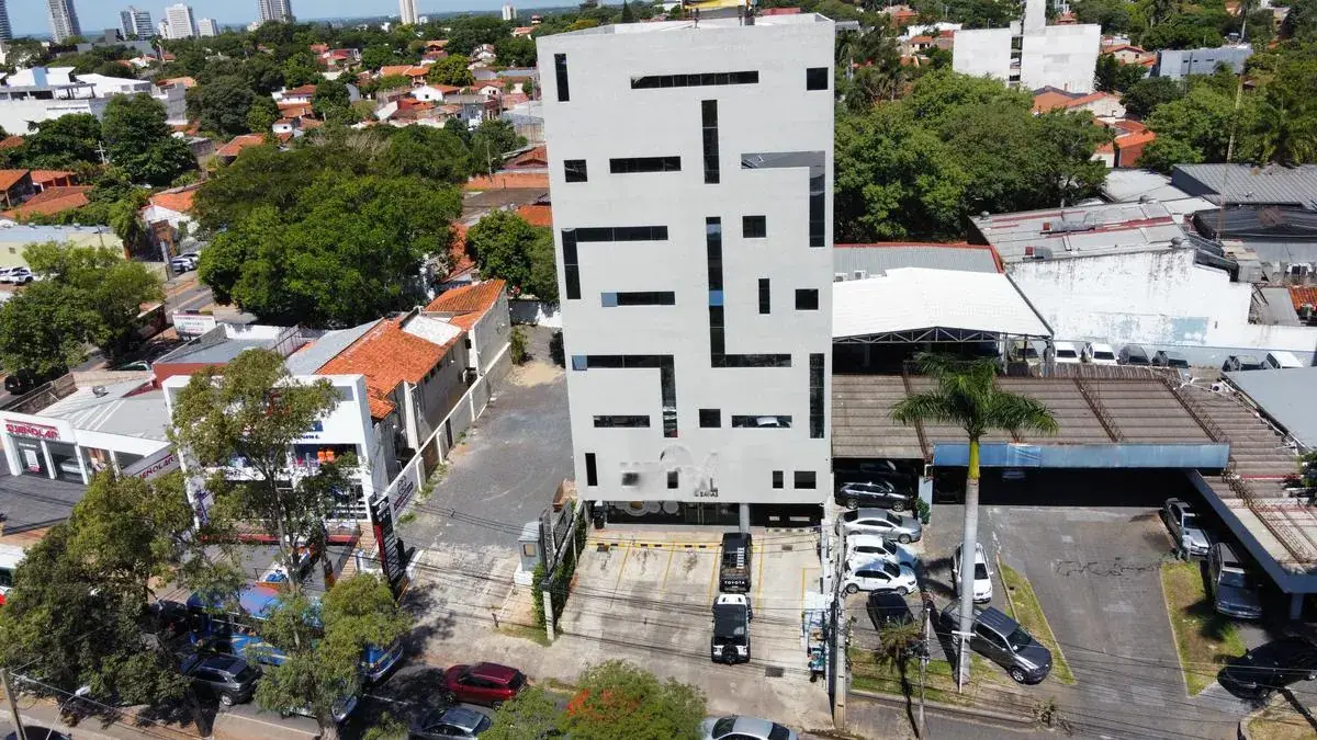 Retail Space of 2,420m² for Sale in San Cristobal, Asunción - Image 2