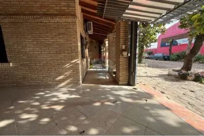 Casa de 3 dormitorios en Venta en Santa María, Asunción